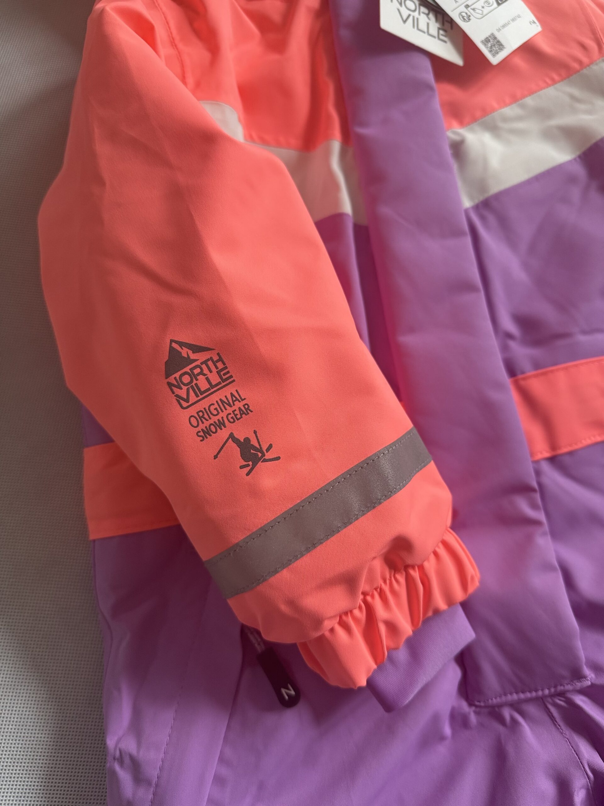 Kombinezon narciarski z kapturem C&A rozm. 98 - obrazek 2