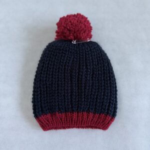 Czapka z pomponem OVS rozm. 6-8 LAT