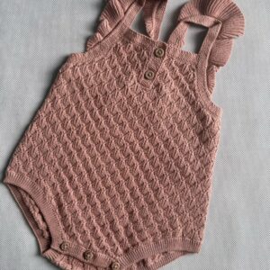 Ażurowy rampers C&A rozm. 56