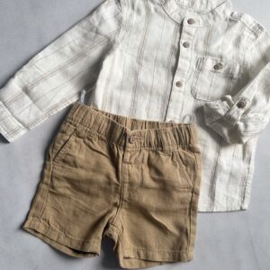 Komplet niemowlęcy koszulka ze stójką i spodenki C&A rozm. 86